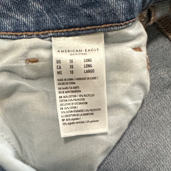 American Eagle Outfitters High Rise Ripped Blue Jeans - Picture 4 of 5